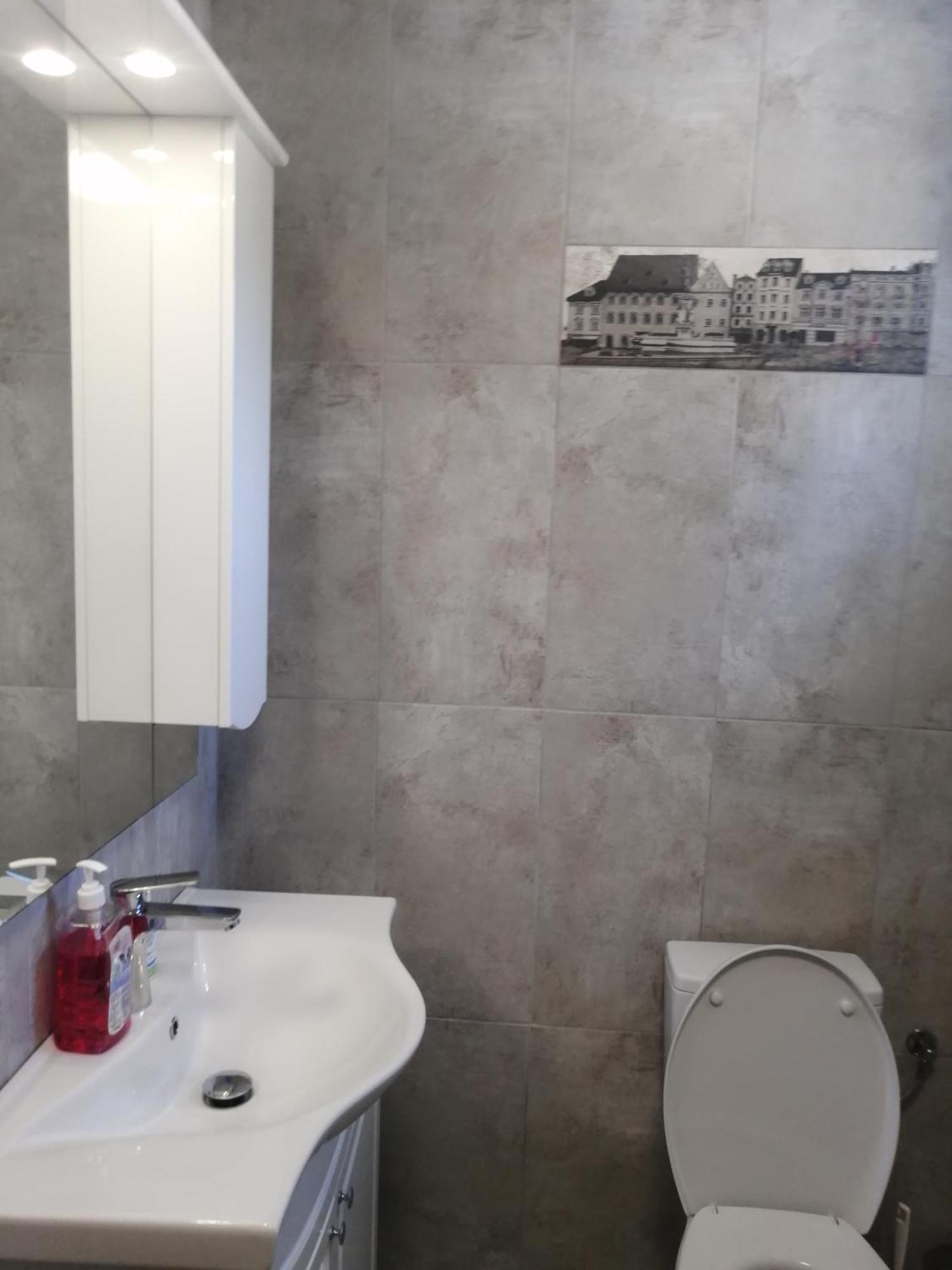 Hotel Casa Continentelor Campulung Zimmer foto